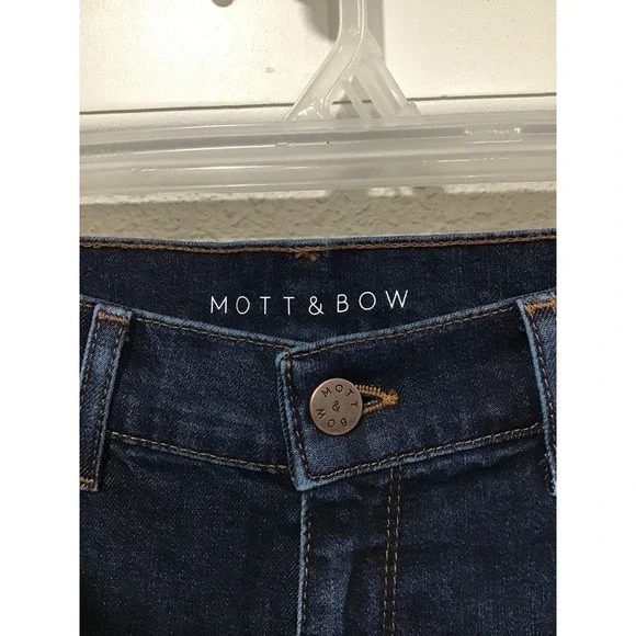 Mott & Bow Boyfriend Jeans Women's 29x28 Mid Rise Slim Straight Ridge Wash Denim - Picture 4 of 7